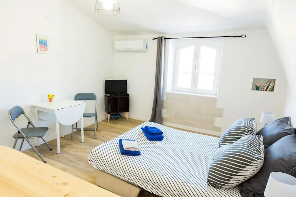 #36 Studio Liberte, 5 Minutes De La Plage/Ac Nice 0*,  Francie
